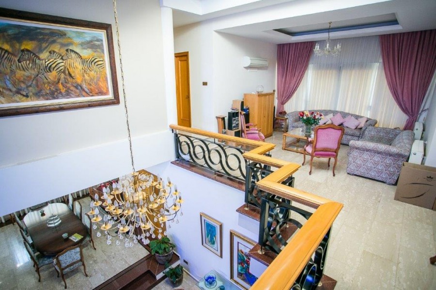 https://www.ktimatagora.com/media/property-images/128574-detached-villa-for-sale-in-pafos-centre_full.jpg