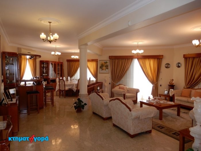 https://www.ktimatagora.com/media/property-images/63809-a-classical-four-bedroom-villa-for-sale-in-coral-bay_full.jpg