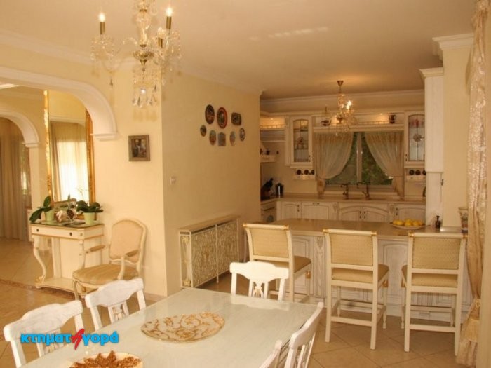 https://www.ktimatagora.com/media/property-images/64531-an-elegant-three-bedroom-villa-is-for-sale-in-coral-bay_full.jpg