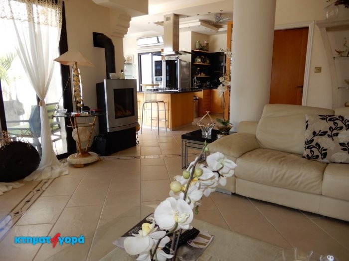 https://www.ktimatagora.com/media/property-images/66037-an-elite-four-bedroom-property-in-peyia-is-for-sale_full.jpg