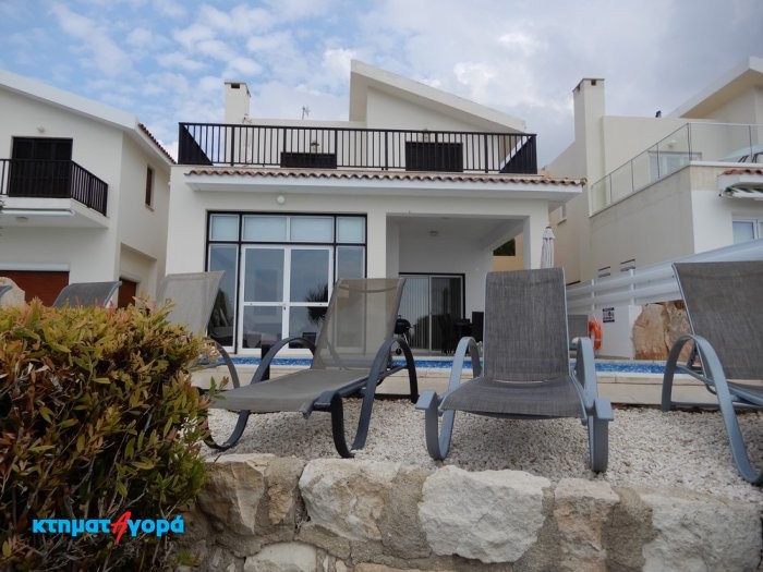 https://www.ktimatagora.com/media/property-images/68529-a-sea-front-four-bedroom-villa-is-for-sale-in-coral-bay_full.jpg